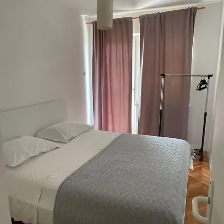Apartman Maja Lägenhet
