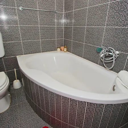Apartment Apartman Maja